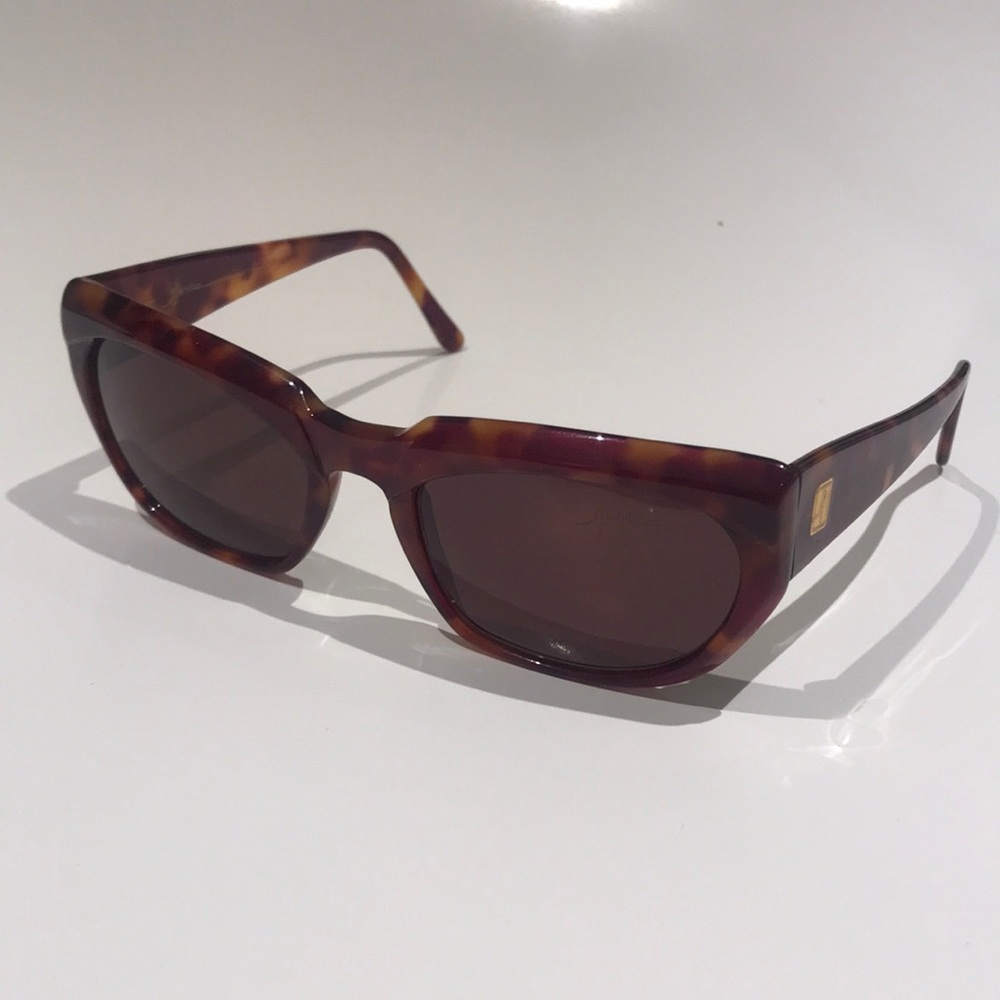 Vintage Maga sunglasses